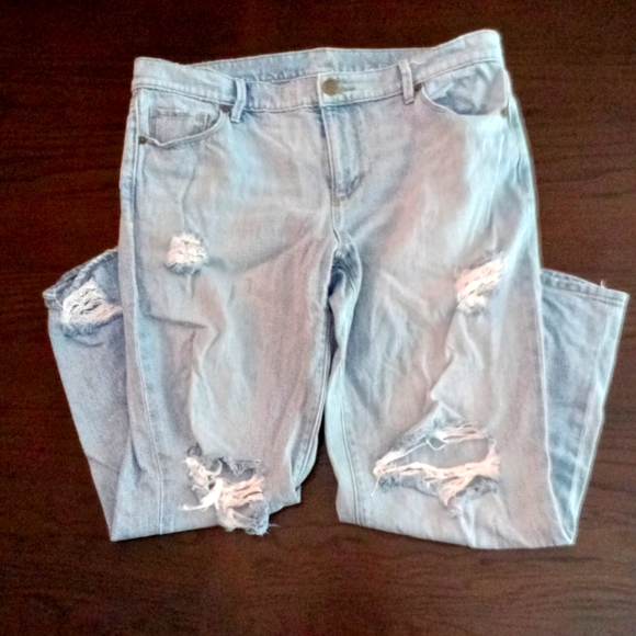 Ann Taylor Loft Distressed Crop Jeans - Picture 1 of 7